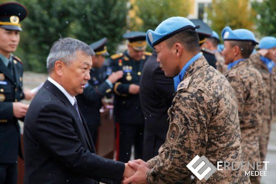 БНӨСУ- явагдаж буй НҮБ-ын “UNMISS” энхийг сахиулах ажиллагаанд үүрэг гүйцэтгэсэн Монгол Улсын Зэвсэгт хүчний VII ээлжийн мотобуудлагын батальоны бие бүрэлдэхүүнд Төрийн дээд одон гардуулах ёслол болов