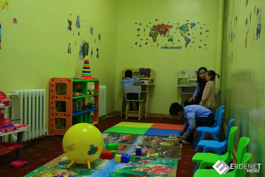Орхон аймгийн ЗДТГ ажилчдынхаа хүүхдүүдэд зориулсан өрөө нээлээ
