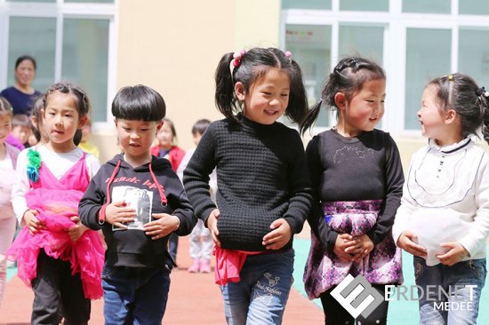 Хятад улс хоёр дахь, гурав дахь хүүхэд төрүүлбэл тэтгэмж олгоно
